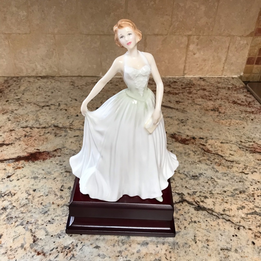 Royal Doulton Figurine